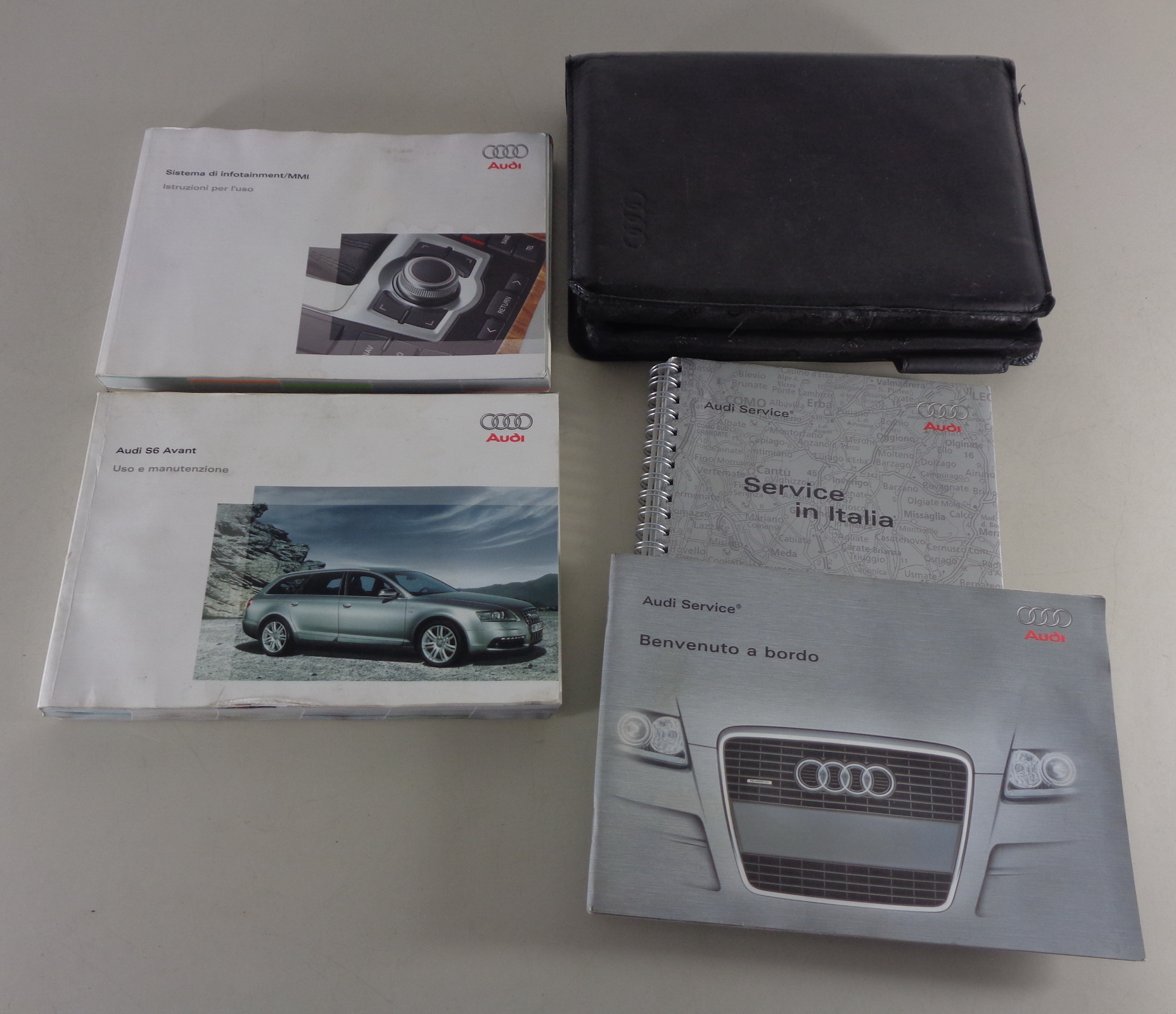 Cartella di bordo + Uso e manutenzione Audi A6 / S6 Avant produzione 11/2006 PKBuch Cartella di bordo + Uso e manutenzione Audi A6 / S6 Avant produzione 11/2006 PKBuch