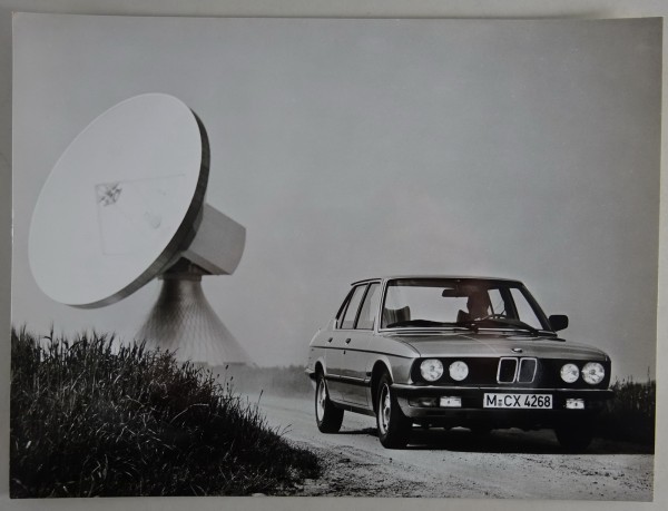 Pressefoto BMW 5er E 28 Frontansicht