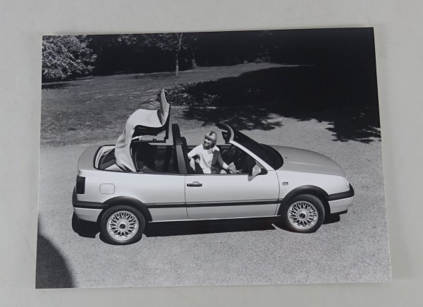 Pressefoto VW Golf 3 / III Cabrio - Cabrio-Dach am öffnen von 08/1993