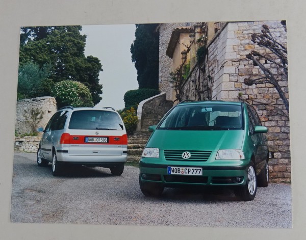 Pressefoto VW Sharan - Front- & Heckansicht von 10/2000