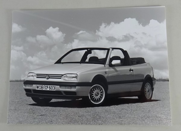 Pressefoto VW Golf 3 / III Cabrio - offenes Dach, Ansicht vorne links von 8/1993