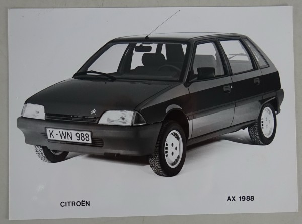 Pressefoto Citroën AX Seitenansicht Stand 1988