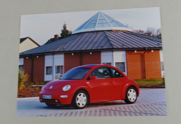 Pressefoto VW New Beetle - rot von 03/2001