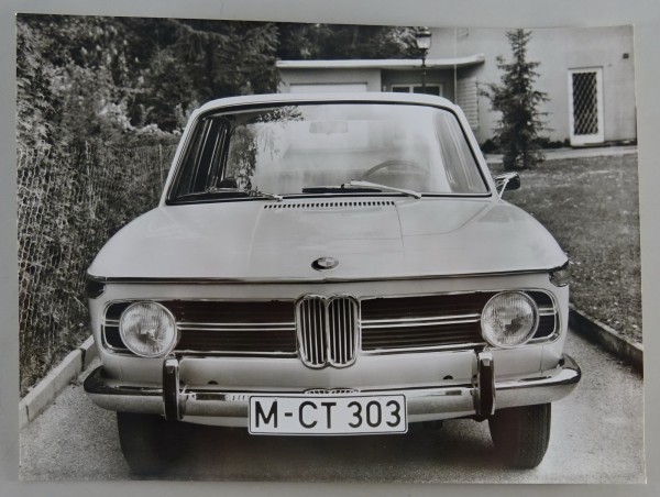 Pressefoto / Werbefoto BMW 1800 neue Klasse Stand 1969