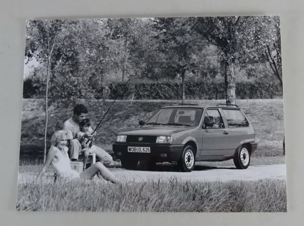 Pressefoto VW Polo II / 2 Typ 86c Fließheck - Angeln von 09/1990