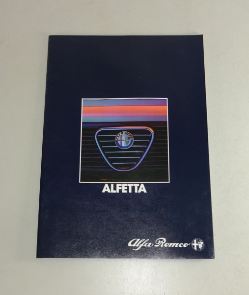 Prospekt / Broschüre Alfa Romeo Alfetta 2,0 / 2,0 Q4 / 2,4 TD Stand 1983