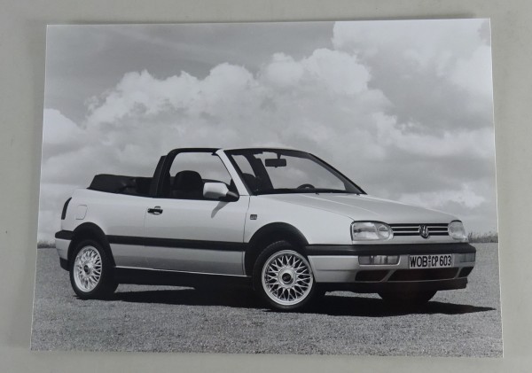 Pressefoto VW Golf 3 / III Cabrio - Ansicht vorne rechts von 08/1993