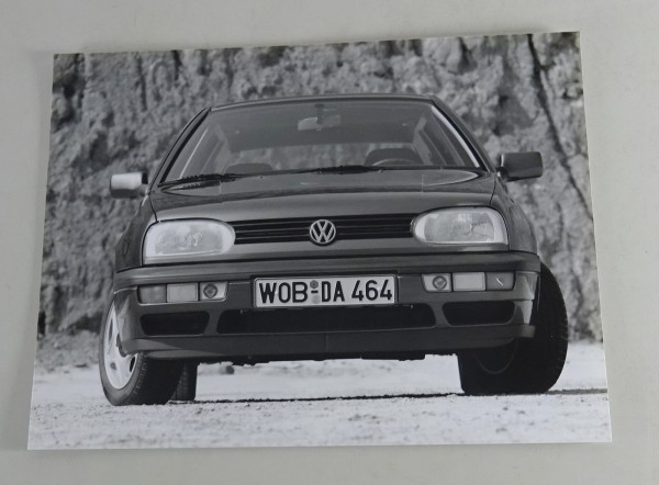 Pressefoto VW Golf 3 / III Frontansicht - eingeschlagene Räder von 08/1991