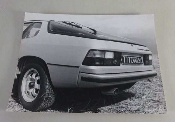 Pressefoto / Werksfoto Porsche 924 Heckansicht