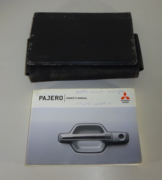 Wallet + Owner´s Manual / Handbook Mitsubishi Pajero V60 from 2004