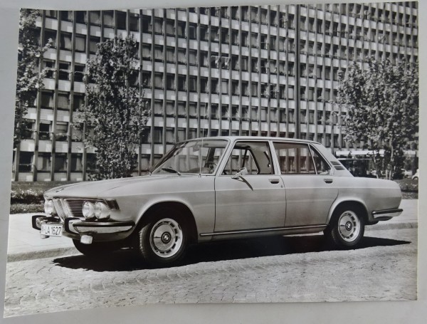 Pressefoto / Werbefoto BMW 2500 Typ E3 Stand 1969